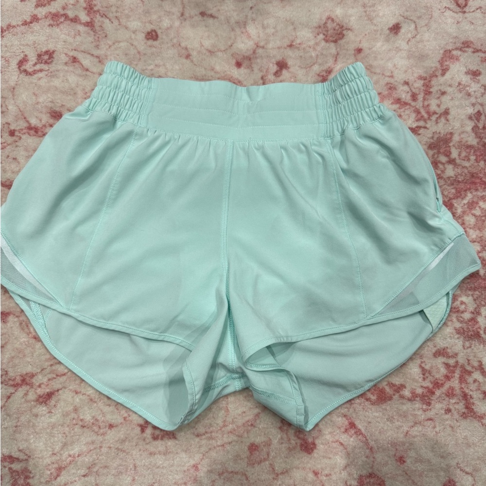 LULULEMON HOTTY HOT SHORT SIZE 4 Women's Light Blue Athletic Shorts